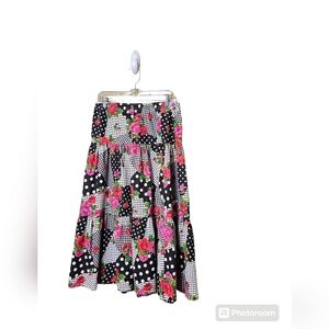 Prarie maxi skirt flowy with patchwork print. Magnolia pearl vibe to it. Medium